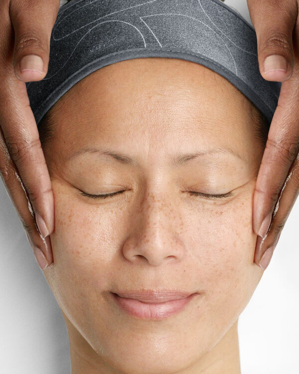 human-touch-image-skincareme-uk dermalogica believes in the power of the human touch